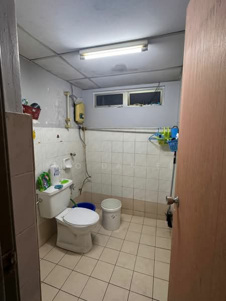 Pangsapuri untuk Dijual di Suria Kipark Damansara - Kho Daniel - Bathroom - PropertyGuru.com.my