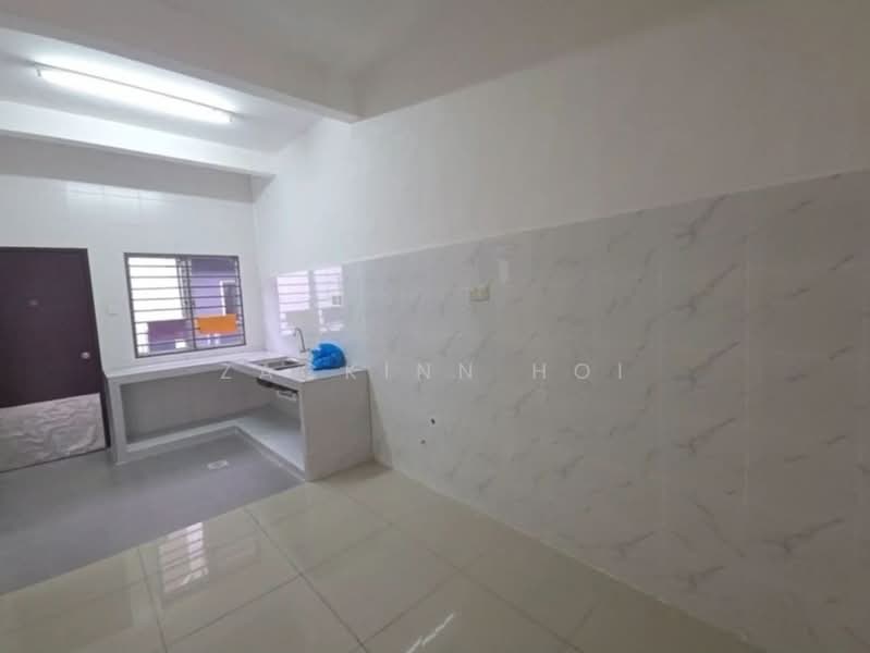 Rumah Teres 2 Tingkat untuk Disewa di Bandar Parklands (Klang) - Zackinn Hoi - Kitchen - PropertyGuru.com.my