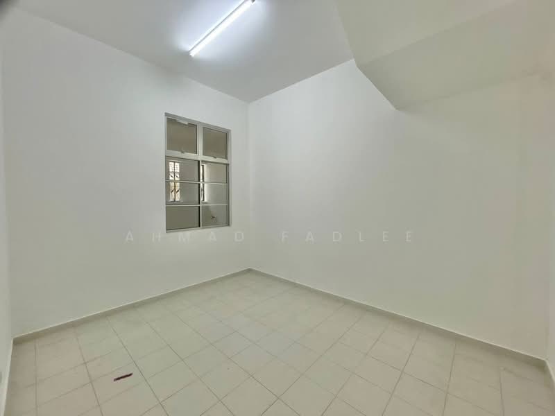 Rumah Teres 2 Tingkat untuk Dijual di Taman Sutera (Kajang) - Ahmad Fadlee - PropertyGuru.com.my