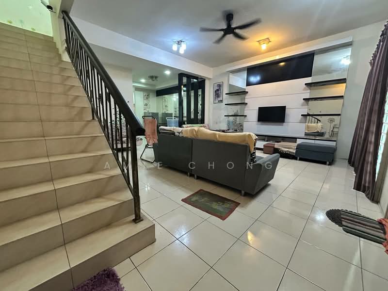 2-storey Terraced House for Sale in Bandar Cyber Ipoh (Bandar Siber) (Ipoh) - Amie Chong - Living Room - PropertyGuru.com.my