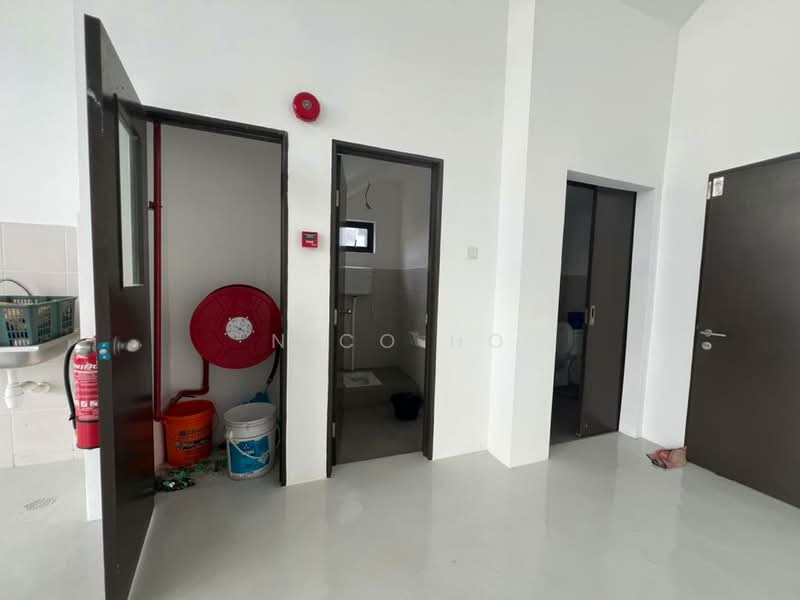 Semi-D Factory for Sale in Gelang Patah (Johor) - Nico Ho - Bathroom - PropertyGuru.com.my