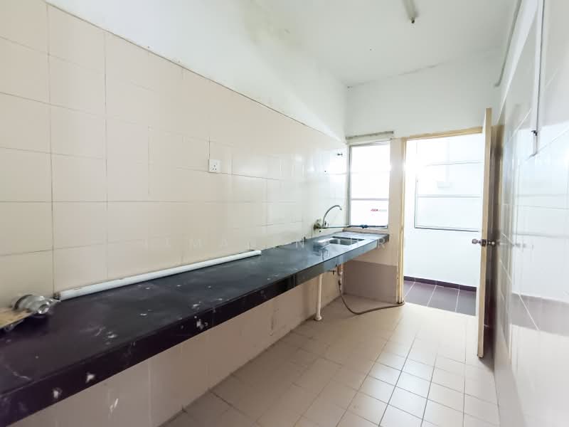 Apartment for Sale at Seksyen 15 Bandar Baru Bangi - Ilman Nahri - Kitchen - PropertyGuru.com.my