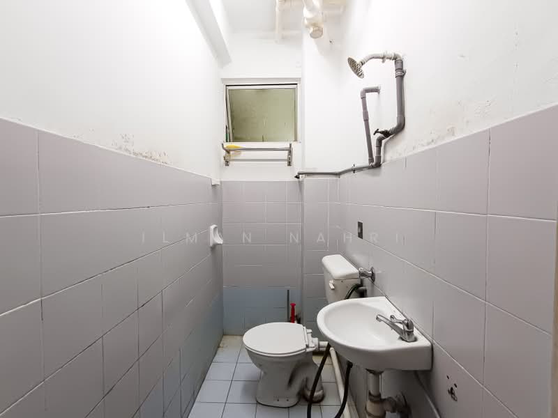 Apartment for Sale at Seksyen 15 Bandar Baru Bangi - Ilman Nahri - Bathroom - PropertyGuru.com.my
