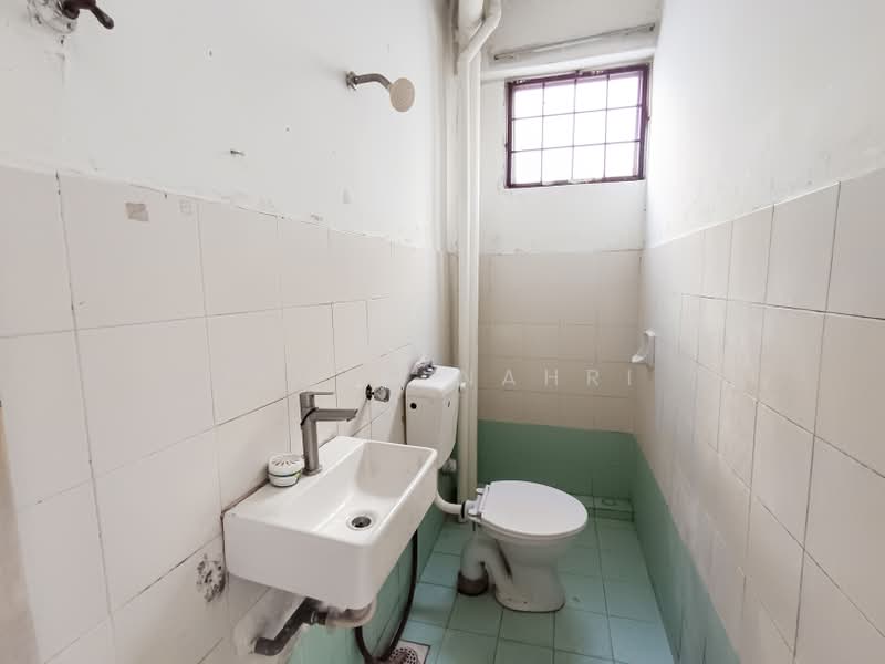 Apartment for Sale at Seksyen 15 Bandar Baru Bangi - Ilman Nahri - Bathroom - PropertyGuru.com.my