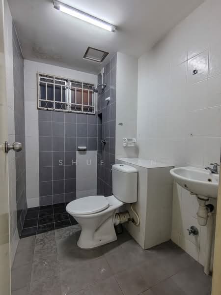 Apartment for Rent at Seri Intan Apartment - Shue Tan - Bathroom - PropertyGuru.com.my