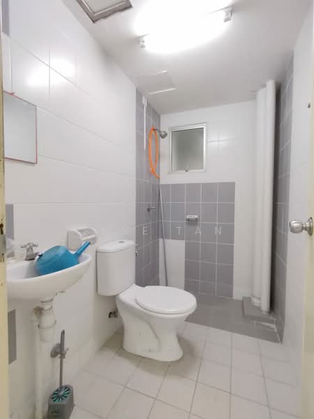 Apartment for Rent at Seri Intan Apartment - Shue Tan - Bathroom - PropertyGuru.com.my
