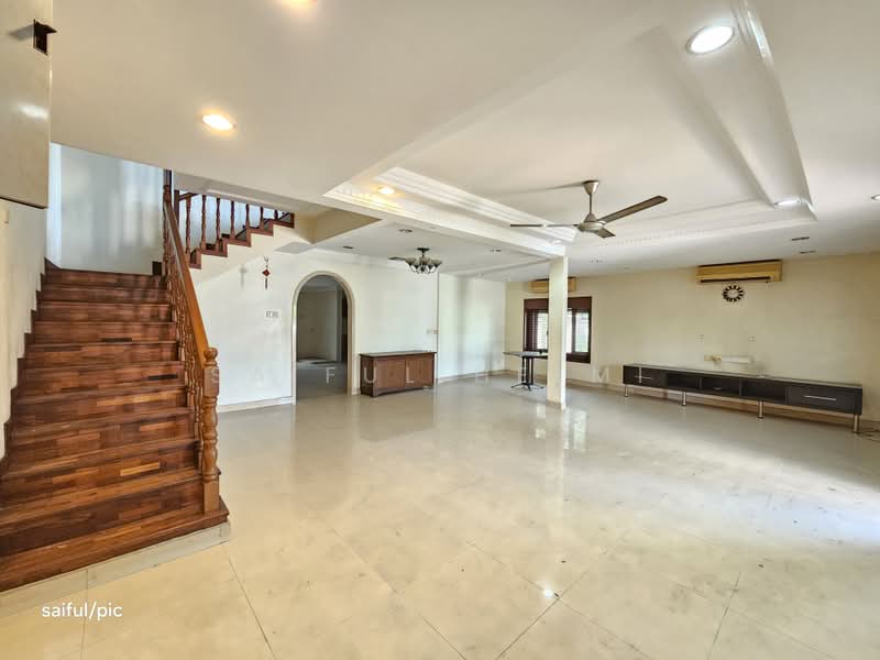 2-storey Terraced House for Sale in Taman Seri Awana (Kapar) - SAIFUL HELMI - Living Room - PropertyGuru.com.my