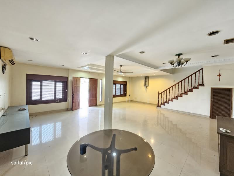 2-storey Terraced House for Sale in Taman Seri Awana (Kapar) - SAIFUL HELMI - Living Room - PropertyGuru.com.my