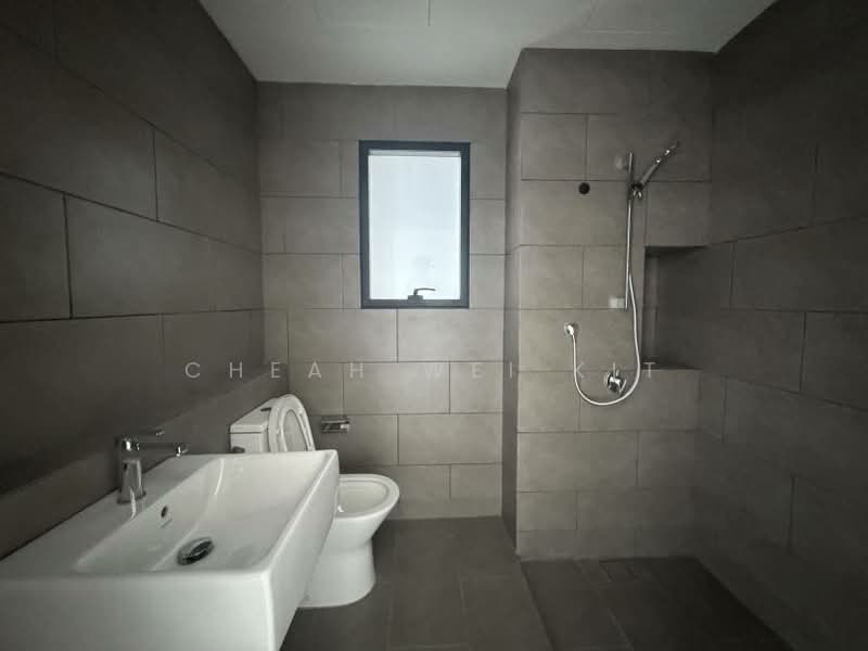 Service Residence for Sale at Maya Ara Residences - Cheah Wei Kit - Bathroom - PropertyGuru.com.my