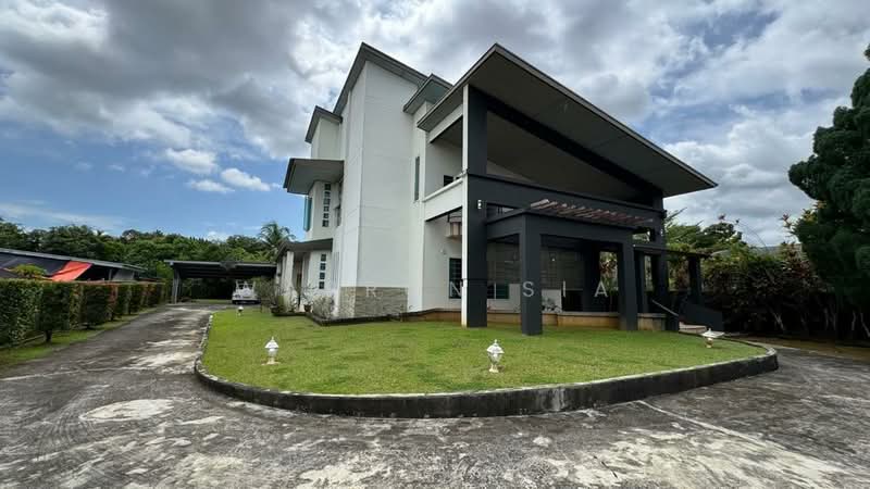 Bungalow for Sale in Kuching (Sarawak) - Warron Sia - Exterior - PropertyGuru.com.my