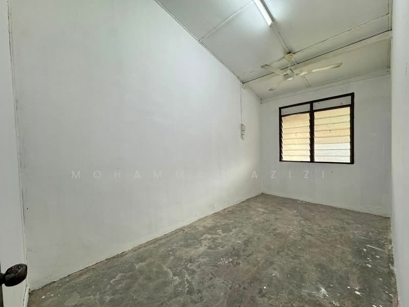 Terraced House for Sale in Taman Tas (Kuantan) - Mohammad Azizi - PropertyGuru.com.my