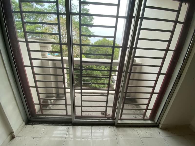 Pangsapuri untuk Disewa di Larkin Indah - Luis Lim - Balcony - PropertyGuru.com.my