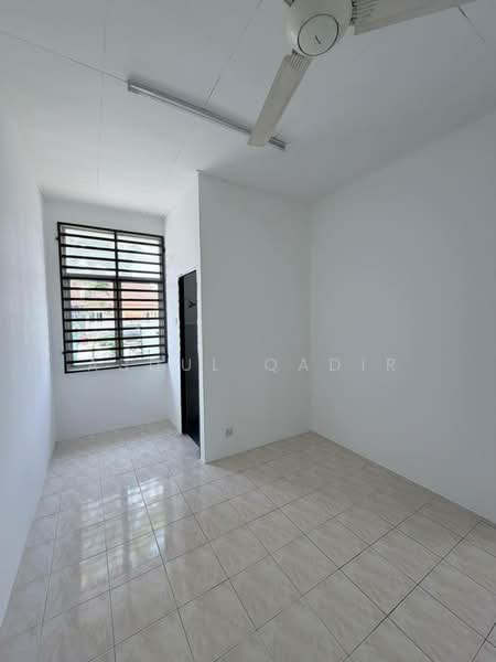 1-storey Terraced House for Sale in Bandar Saujana Putra (Tanjong Duabelas) - Abdul Qadir - PropertyGuru.com.my
