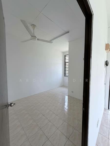 1-storey Terraced House for Sale in Bandar Saujana Putra (Tanjong Duabelas) - Abdul Qadir - PropertyGuru.com.my