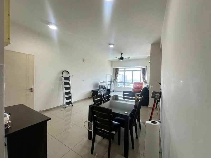 Condominium for Sale at Fairway Suites - Kenny Wong Chen Yao - Living Room - PropertyGuru.com.my