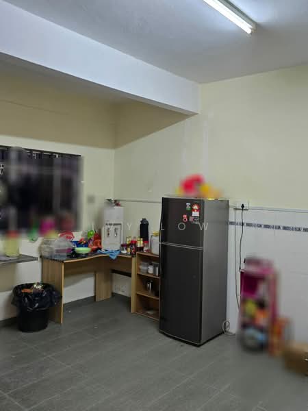 Rumah Berkembar untuk Dijual di Taman Rinting (Masai) - Ivy Low - Kitchen - PropertyGuru.com.my