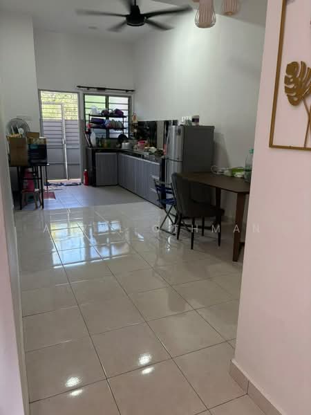 1-storey Terraced House for Sale in Batu Kikir (Negeri Sembilan) - Azrul Othman - Kitchen - PropertyGuru.com.my