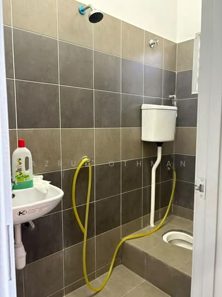1-storey Terraced House for Sale in Batu Kikir (Negeri Sembilan) - Azrul Othman - Bathroom - PropertyGuru.com.my