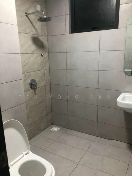 Kondominium untuk Disewa di The Holmes 2 - Teh Yong San - Bathroom - PropertyGuru.com.my