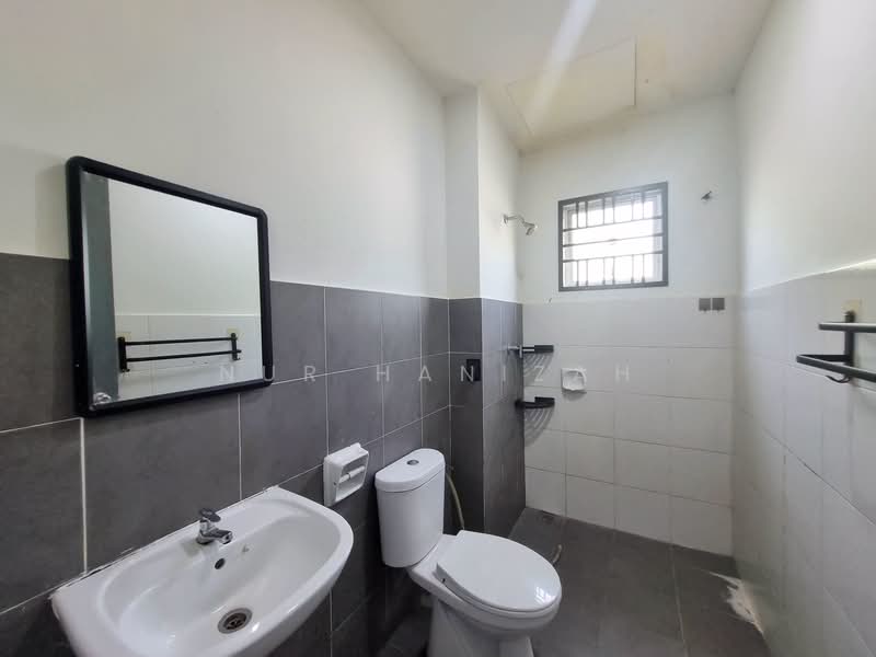 Rumah Kluster untuk Dijual di Alam Suria (Puncak Alam) - Nur Hanizah - PropertyGuru.com.my