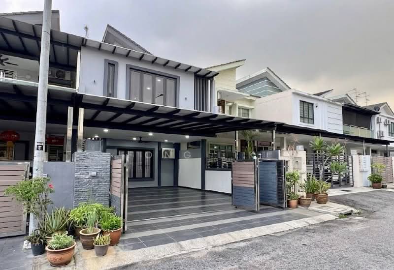 Rumah Teres 2 Tingkat untuk Dijual di Taman Seri Austin (Tebrau) - Fong Lik - Exterior - PropertyGuru.com.my