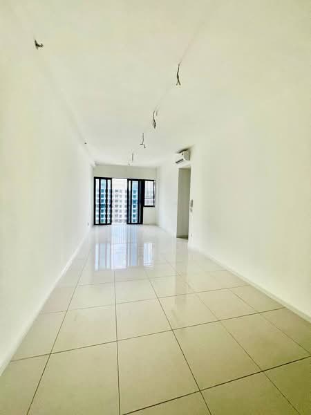 Servis Apartment untuk Dijual di Sunway Avila Residences - Azmi . - Living Room - PropertyGuru.com.my