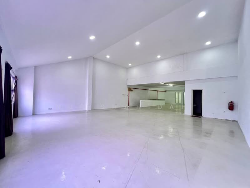 Kedai / Pejabat untuk Disewa di Bukit Jelutong (Shah Alam) - Nur Shahidah - PropertyGuru.com.my