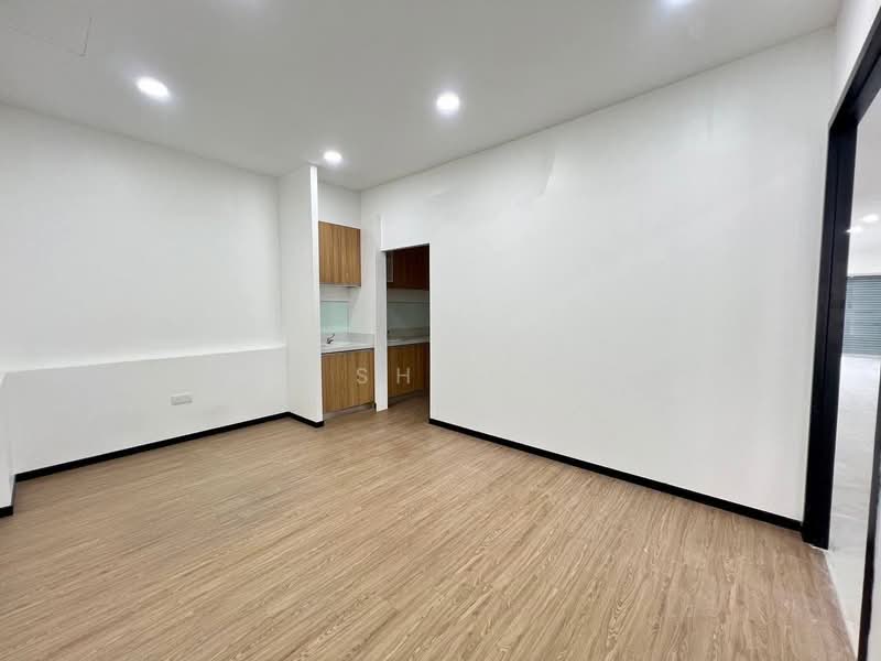 Kedai / Pejabat untuk Disewa di Bukit Jelutong (Shah Alam) - Nur Shahidah - PropertyGuru.com.my