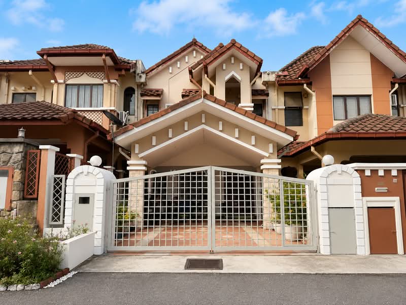 Terraced House for Sale in Bandar Kinrara Seksyen 1 (Bandar Kinrara) - CK Yee - Exterior - PropertyGuru.com.my