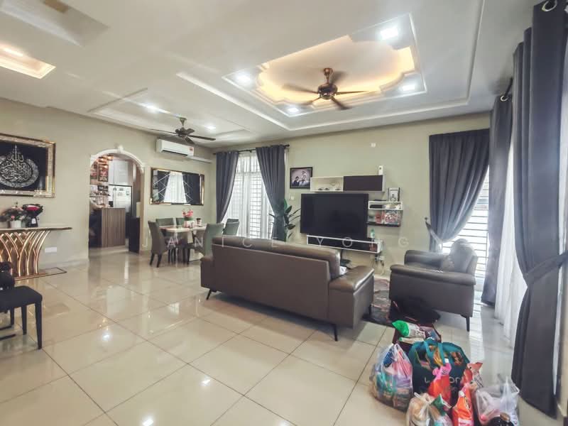 Cluster House for Sale in Nusantara Prima (Gelang Patah) - Janice Yong - Living Room - PropertyGuru.com.my