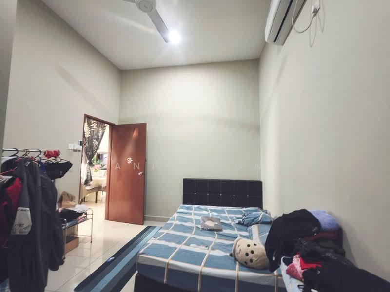 Cluster House for Sale in Nusantara Prima (Gelang Patah) - Janice Yong - Bedroom - PropertyGuru.com.my