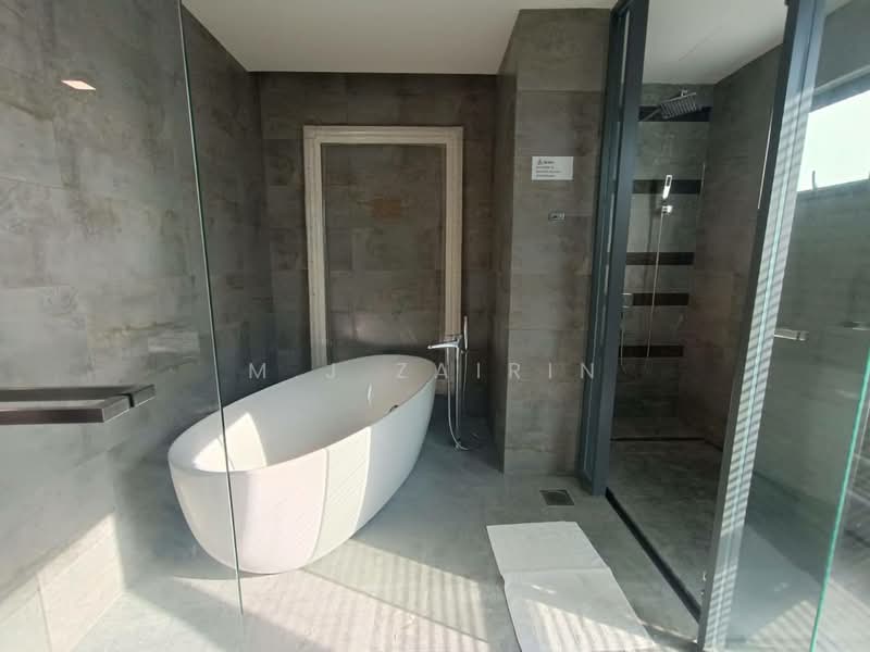 Kondominium untuk Dijual di Ampang Putra Residency - M.J Zairin - Bathroom - PropertyGuru.com.my