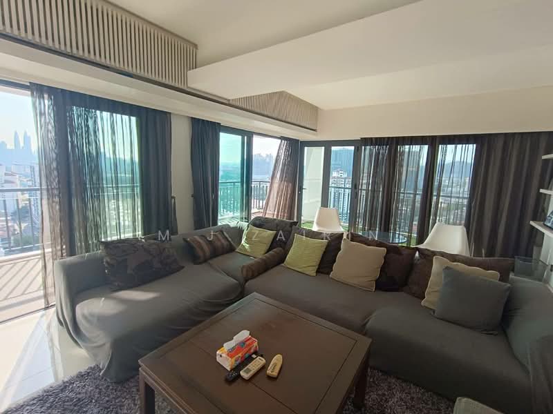Kondominium untuk Dijual di Ampang Putra Residency - M.J Zairin - Living Room - PropertyGuru.com.my