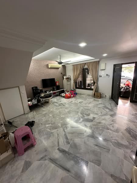 Rumah Teres 2 Tingkat untuk Dijual di Taman Bukit Kuda (Klang) - Amoss Yee - Living Room - PropertyGuru.com.my