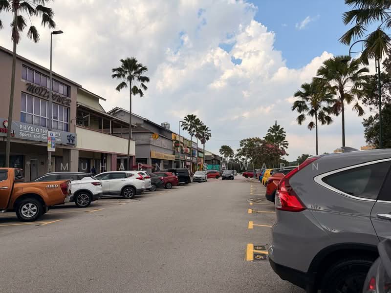 Kedai / Pejabat untuk Disewa di Bukit Jelutong (Shah Alam) - muharni sawarin - Exterior - PropertyGuru.com.my