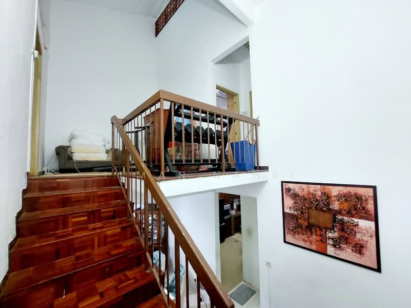 2-storey Terraced House for Sale in Taman Puncak Jalil (Seri Kembangan) - Ilman Nahri - Interior - PropertyGuru.com.my