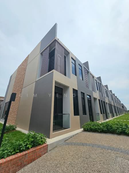 2-storey Terraced House for Sale in Puteri Harbour (Iskandar Puteri (Nusajaya)) - Kim Yeng Loh - Exterior - PropertyGuru.com.my