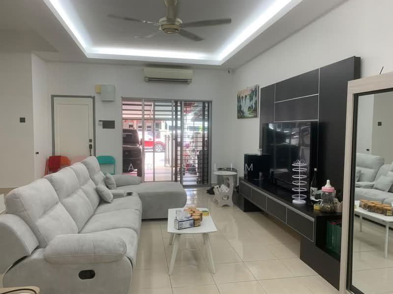 Terraced House for Sale in Bandar Puteri Klang (Klang) - Ares Lim - Living Room - PropertyGuru.com.my