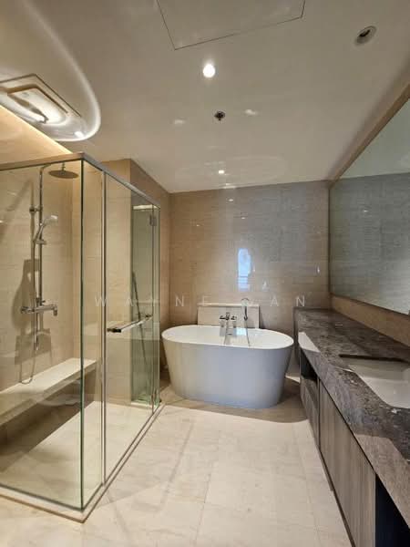 Servis Apartment untuk Disewa di Marriott Residence @ Gurney - Wayne Tan - Bathroom - PropertyGuru.com.my