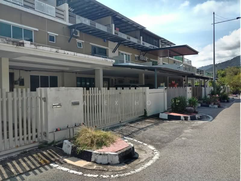Rumah Teres 3 Tingkat untuk Dijual di Kampung Sungai Rusa (Balik Pulau) - Alex Ho - Exterior - PropertyGuru.com.my