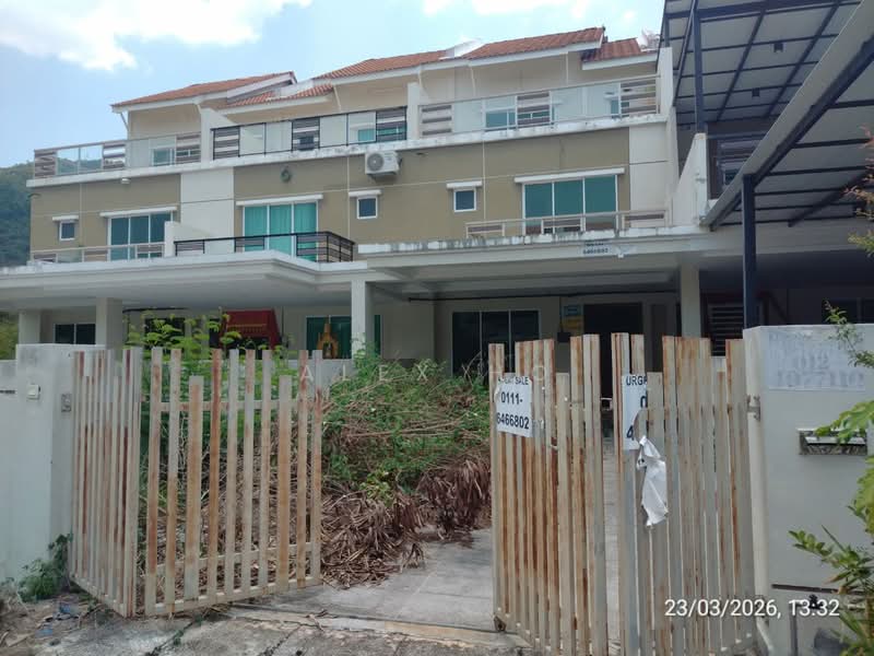 Rumah Teres 3 Tingkat untuk Dijual di Kampung Sungai Rusa (Balik Pulau) - Alex Ho - Exterior - PropertyGuru.com.my
