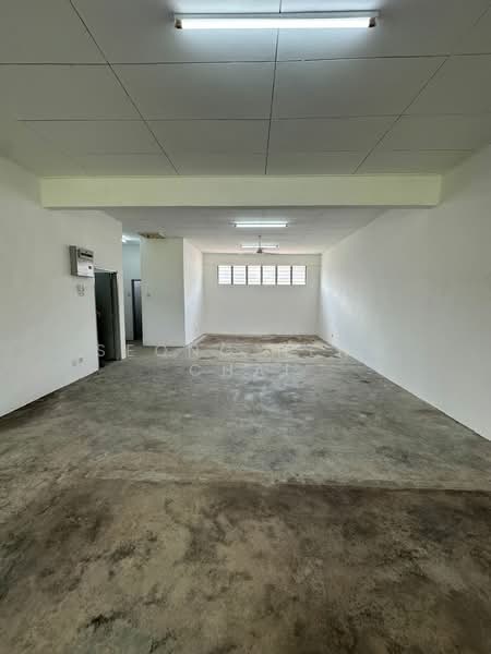 Kedai / Pejabat untuk Dijual di Taman Sungai Kapar Indah (Kapar) - Seong Heng Chai - Interior - PropertyGuru.com.my
