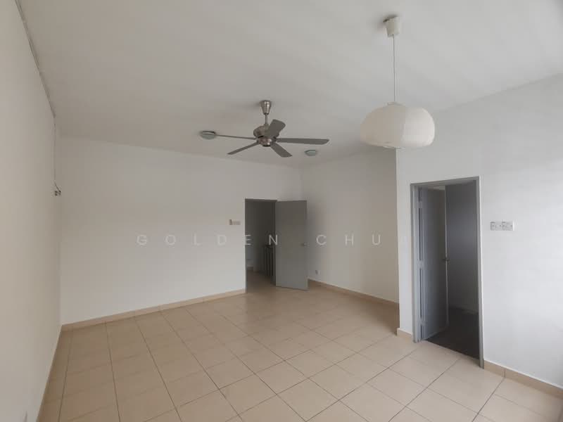 2-storey Terraced House for Sale in Rawang (Selangor) - Golden Chua - Living Room - PropertyGuru.com.my
