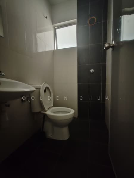 2-storey Terraced House for Sale in Rawang (Selangor) - Golden Chua - Bathroom - PropertyGuru.com.my