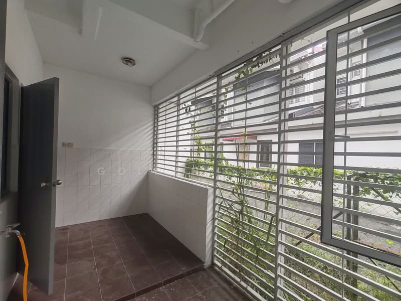 2-storey Terraced House for Sale in Rawang (Selangor) - Golden Chua - Balcony - PropertyGuru.com.my