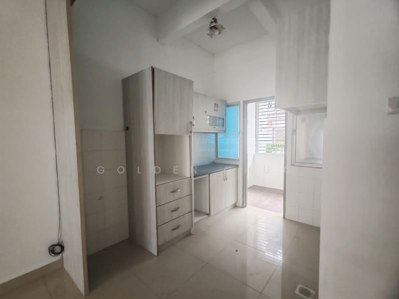 2-storey Terraced House for Sale in Rawang (Selangor) - Golden Chua - Kitchen - PropertyGuru.com.my
