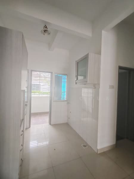 2-storey Terraced House for Sale in Rawang (Selangor) - Golden Chua - Kitchen - PropertyGuru.com.my