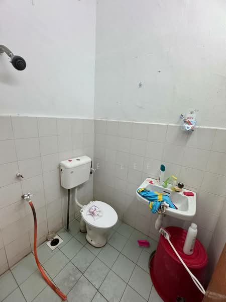 Rumah Teres 1 Tingkat untuk Dijual di Kota Masai (Pasir Gudang) - Sze Lee - Bathroom - PropertyGuru.com.my