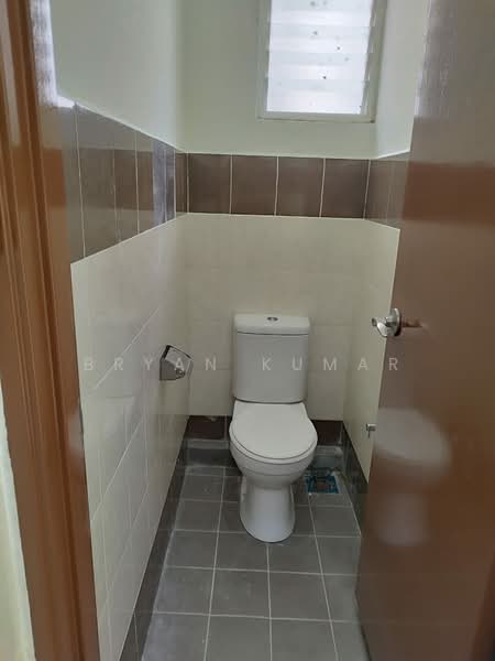 Pejabat untuk Disewa di Jalan Kuching (Kuala Lumpur) - Bryan Kumar - Bathroom - PropertyGuru.com.my