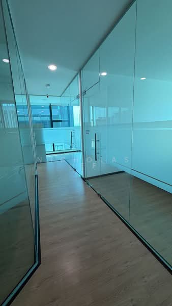 Kilang untuk Dijual di Bandar Serenia (Dengkil) - Nicholas Lee - Corridor - PropertyGuru.com.my